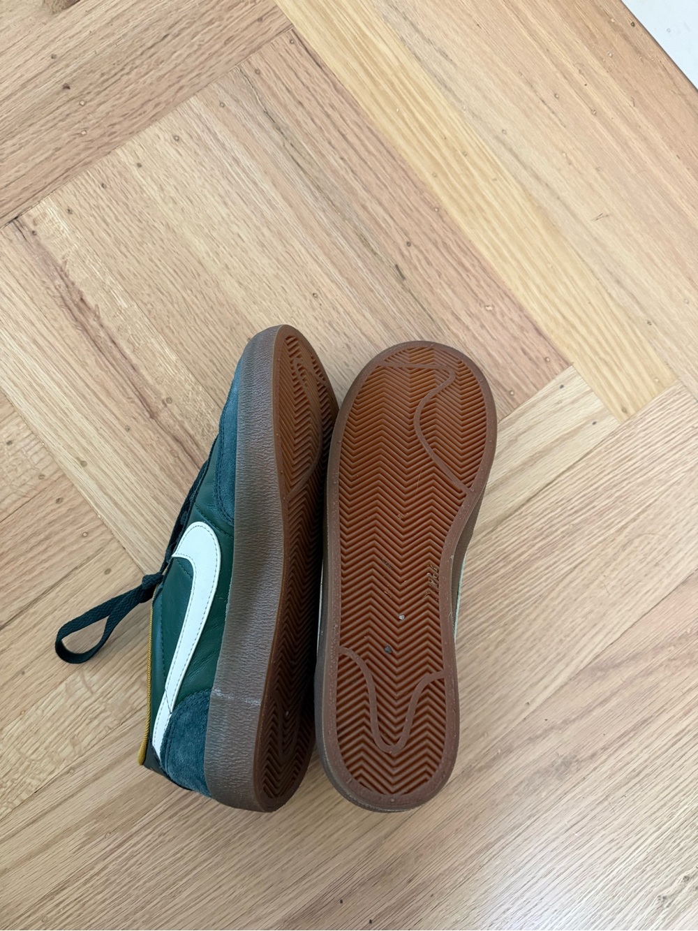 Nike Women’s Green, White & Mustard Low-Top Sneakers - Picture 3 of 3